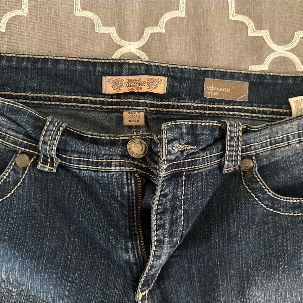 Vintage size 10/30 knee shorts